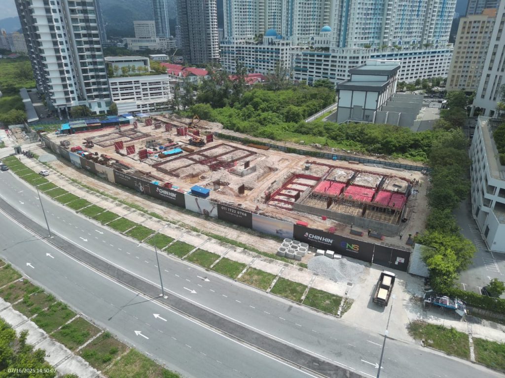 1 Blok Pangsapuri Perkhidmatan 41 Tingkat (The Crown) at Seri Tanjung Pinang, Penang